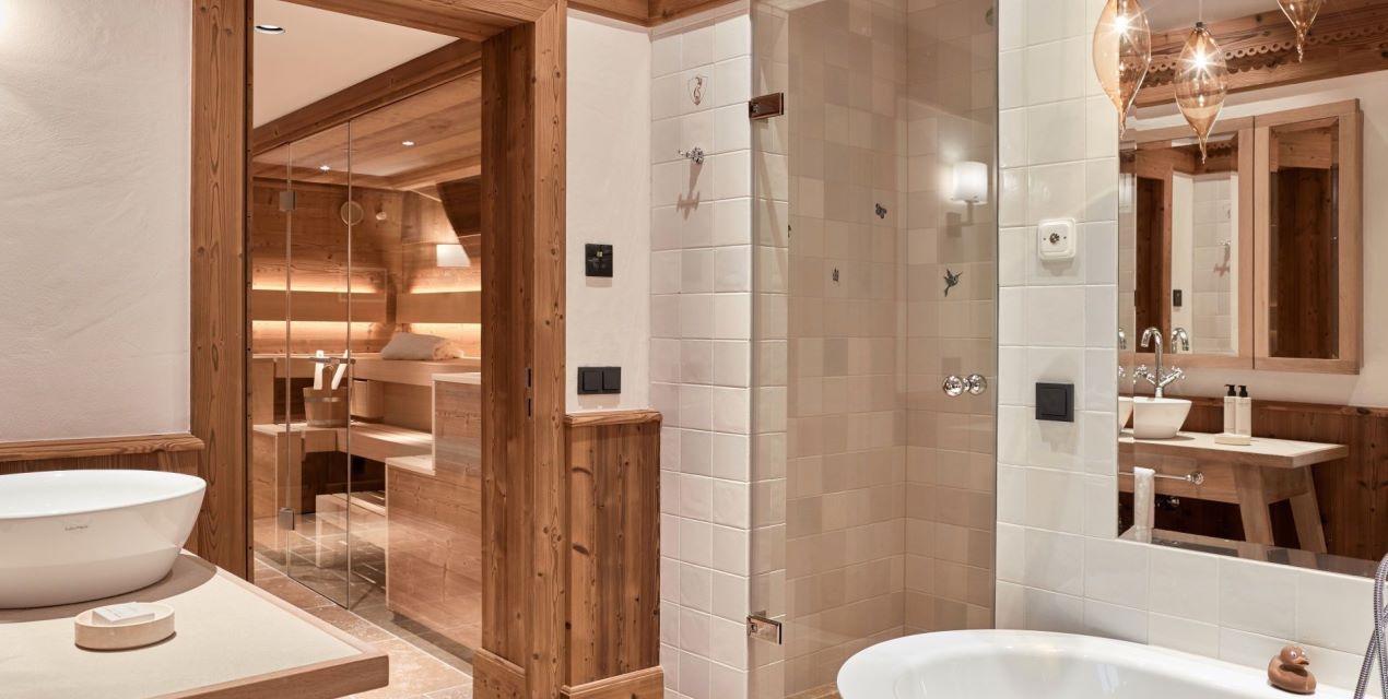 Designer bathroom with  Private Spa including Finnish Sauna, steambath and bathtube